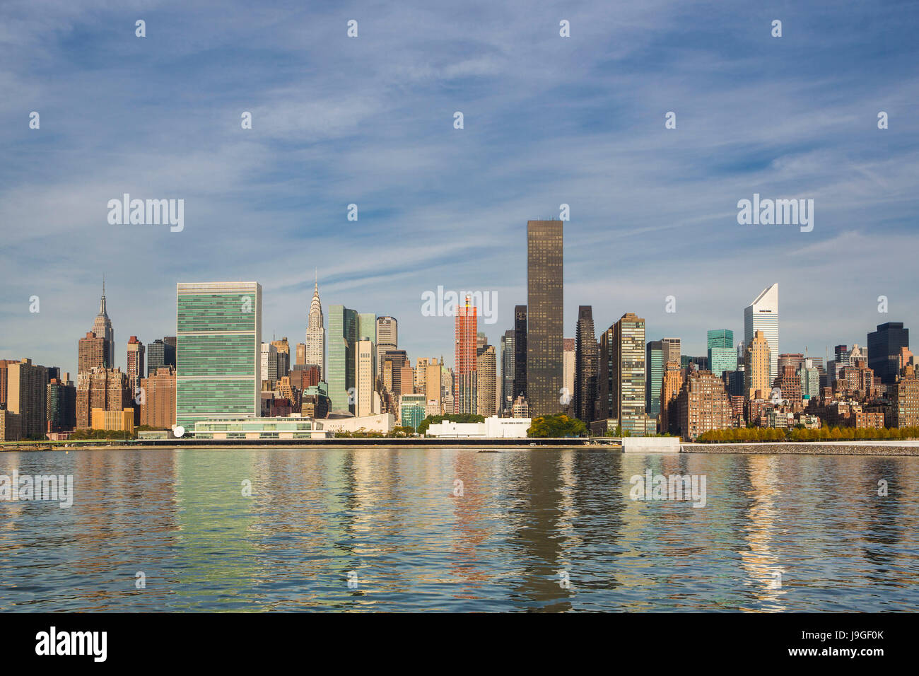 Stati Uniti d'America, New York City, Manhattan Skyline, Palazzo dell'ONU e East River Foto Stock