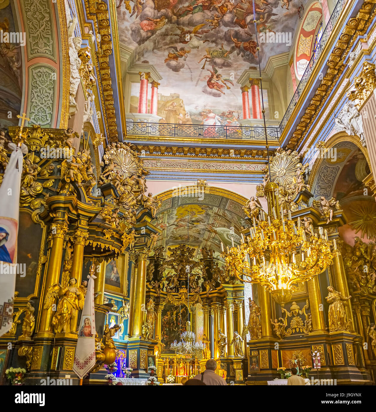 LEOPOLI, UCRAINA - 16 MAGGIO 2017: Sala di preghiera della chiesa greco-cattolica di Sant'Andrea il primo chiamato con decorazioni capolavori, il 16 maggio a Leopoli. Foto Stock