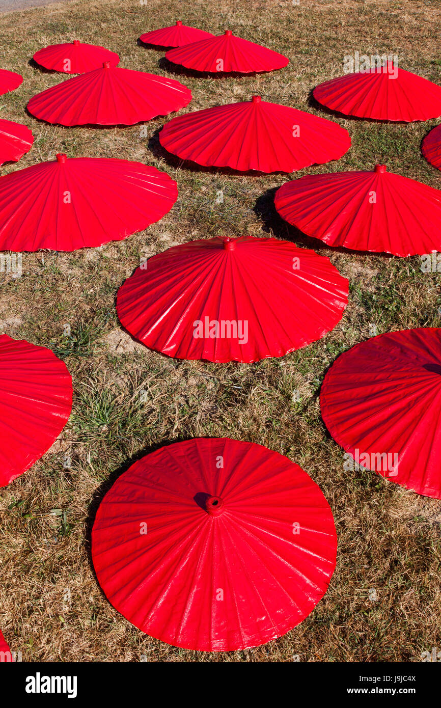 Fare un ombrello immagini e fotografie stock ad alta risoluzione - Alamy