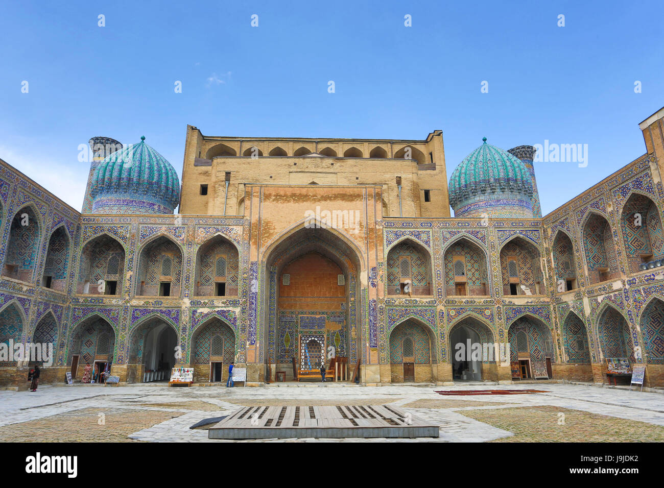 Uzbekistan, Città di Samarcanda, patrimonio mondiale dell UNESCO, Sherdhor Madrasa Foto Stock