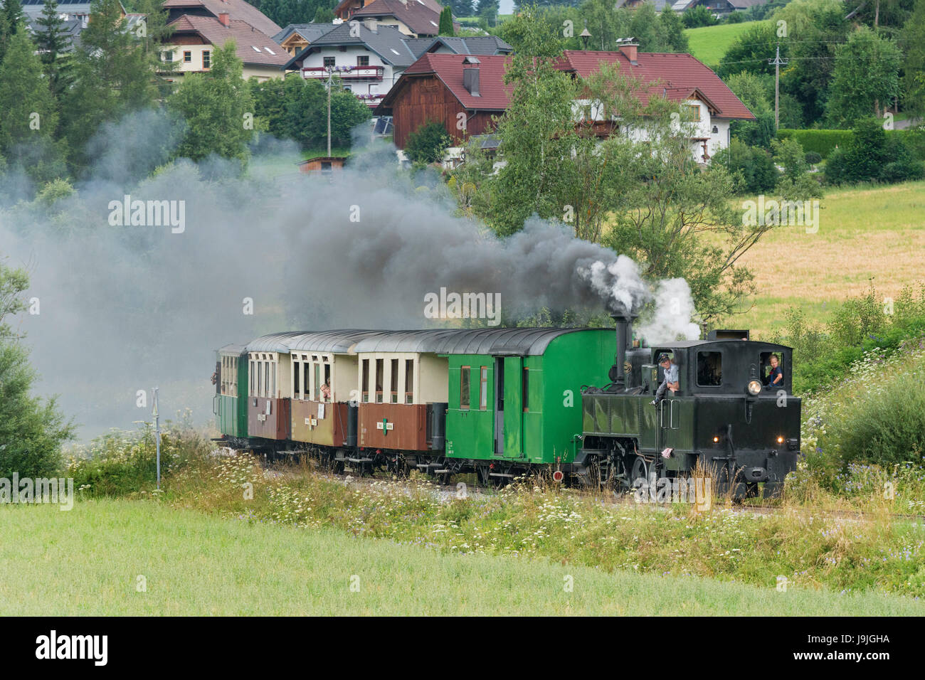 La ferrovia Taurach tra Mauterndorf e St. Andrä, Lungau, Salisburgo, Austria Foto Stock