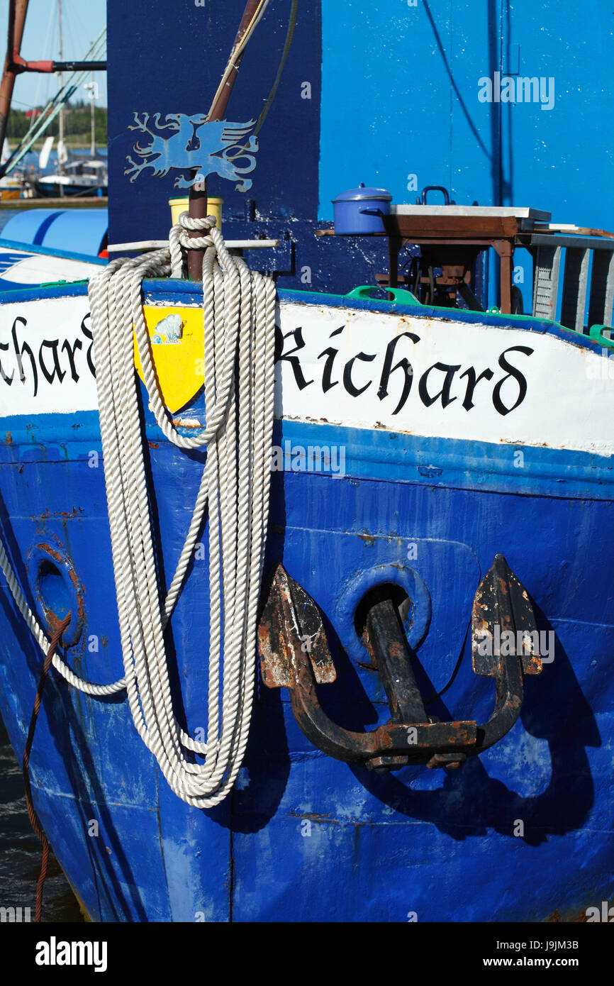 L'Europa, Germania, Meclemburgo-Pomerania occidentale, Rostock, bug, l'elemento di ancoraggio in un pesce fresa al Warnow Foto Stock