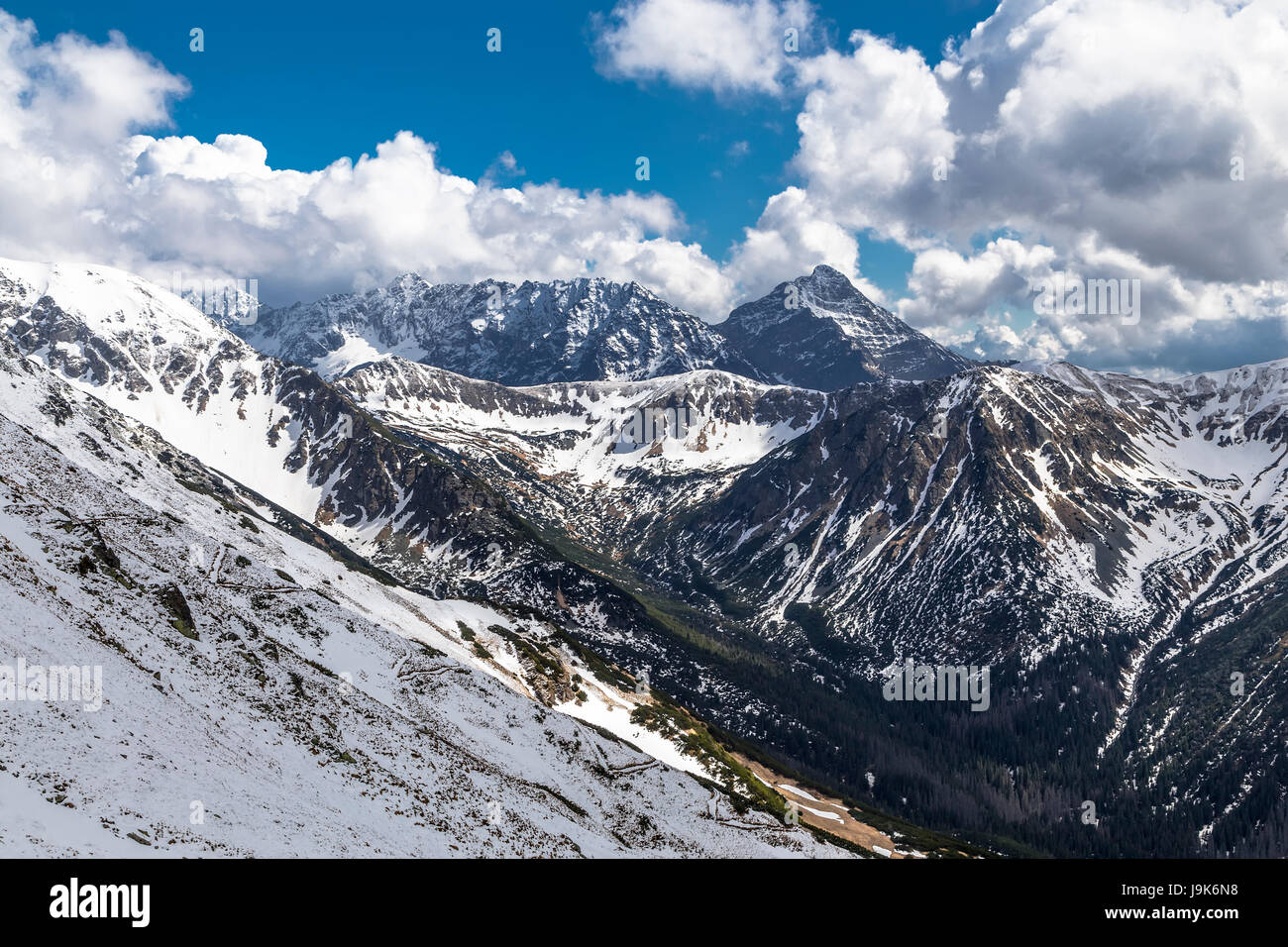 Tatra mountain range nella neve Foto Stock
