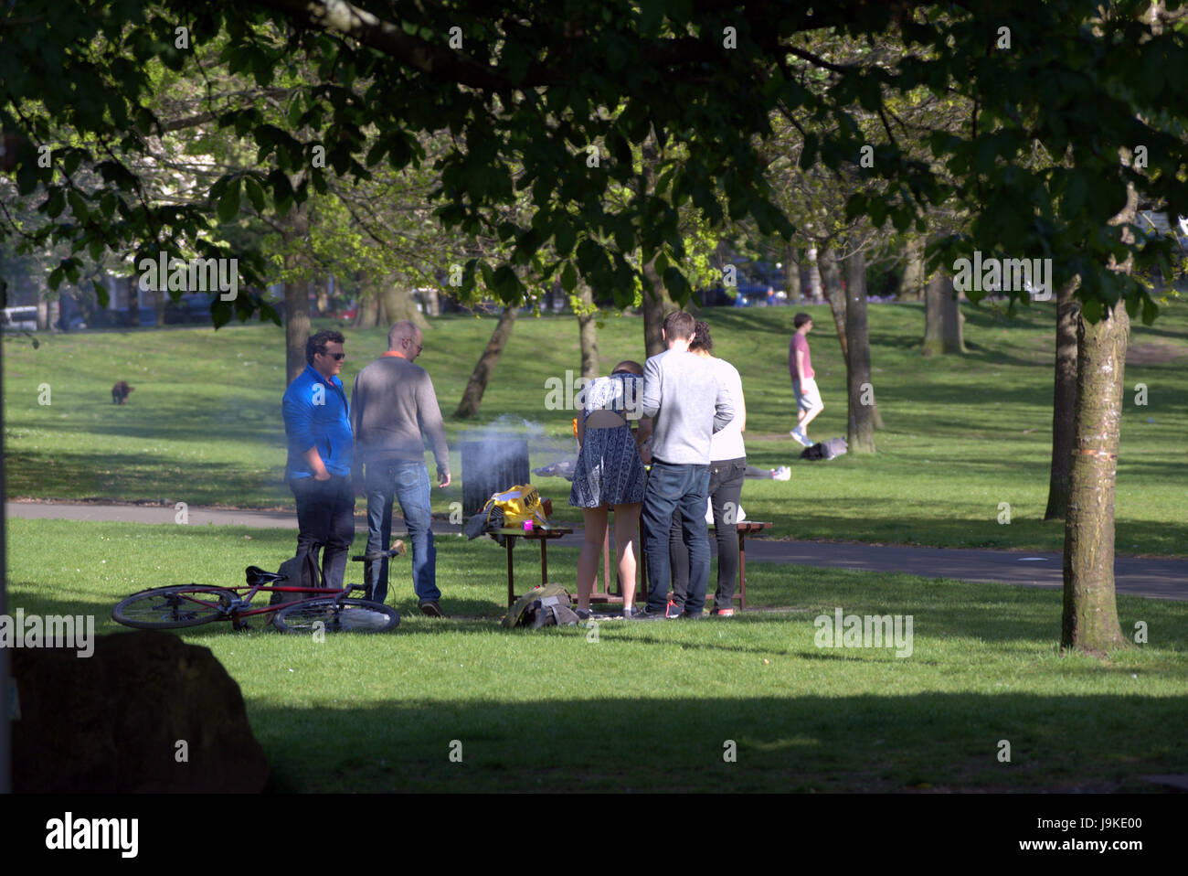 Glasgow Kelvingrove Park scene barbecue Foto Stock