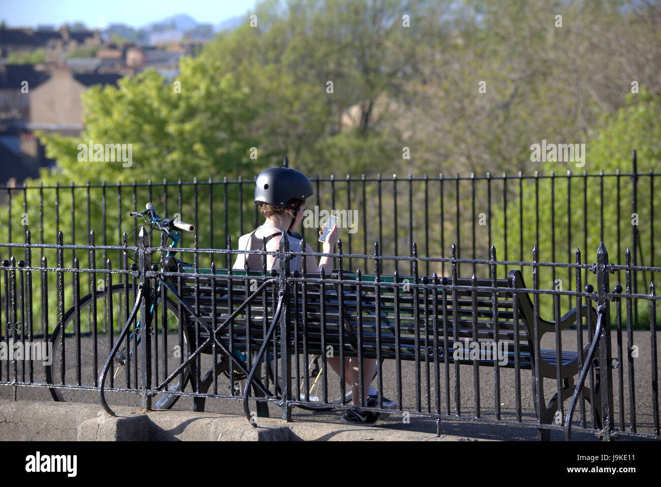 Glasgow Kelvingrove Park scene i ciclisti in bici Foto Stock