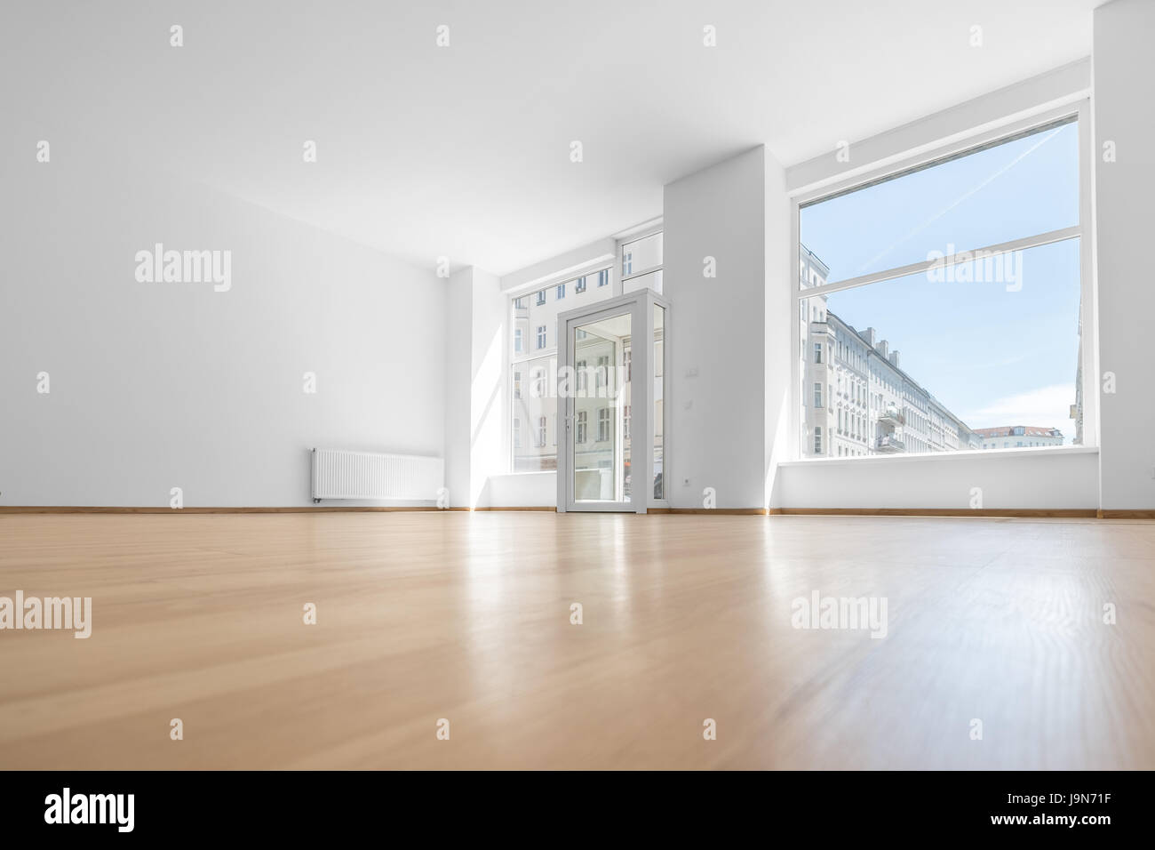 Negozio di vuoti interni con finestra commerciale Foto Stock