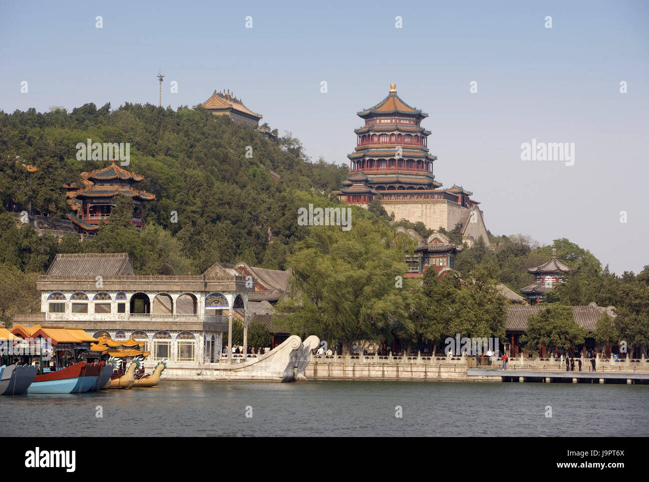 Cina, Pechino,palazzo d'estate,costruzione,pagoda,imbarcazioni,lago,Asia,Asia Orientale,città,capitale,garden palace,palace,costruzione,struttura,l'architettura,luogo di interesse,l'UNESCO-patrimonio culturale mondiale,turismo,palazzo,l'acqua,Lago Kunming, Foto Stock