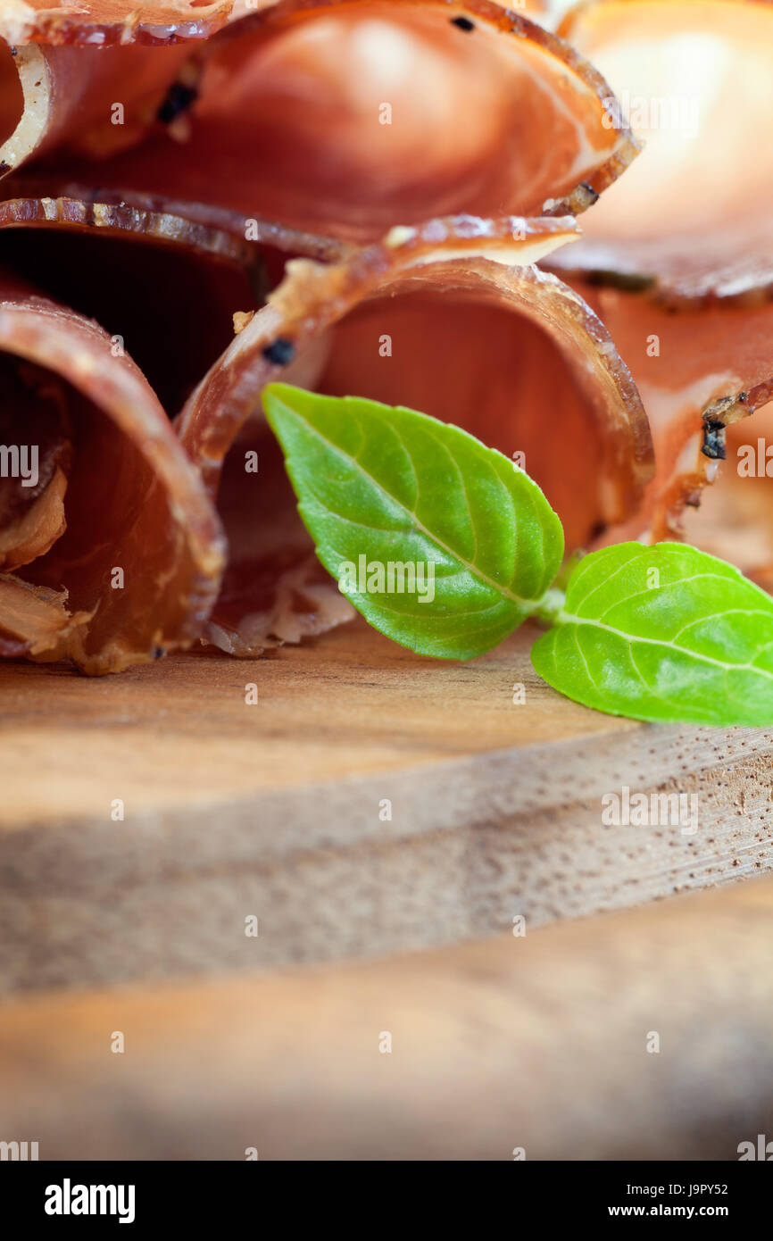 Salame, prosciutto, indurito, carne, ristorante, alimentari, aliment, closeup, legno, cucina, Foto Stock