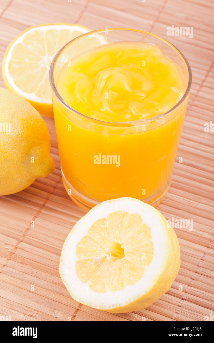 Cagliata di limone,fruttato fatti in casa prima colazione Foto Stock