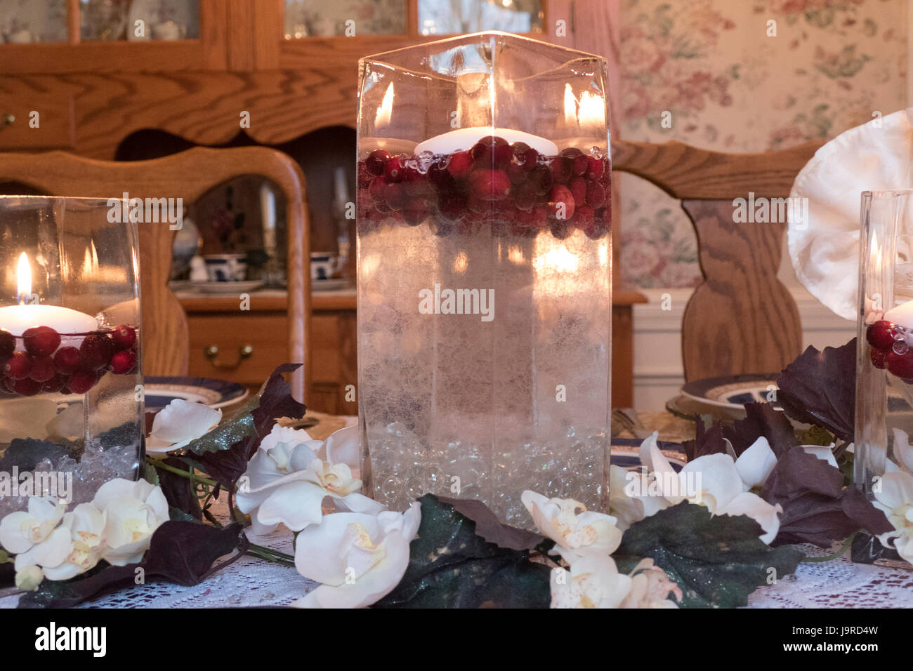 Decorativo candela galleggiante messa in tavola Foto Stock