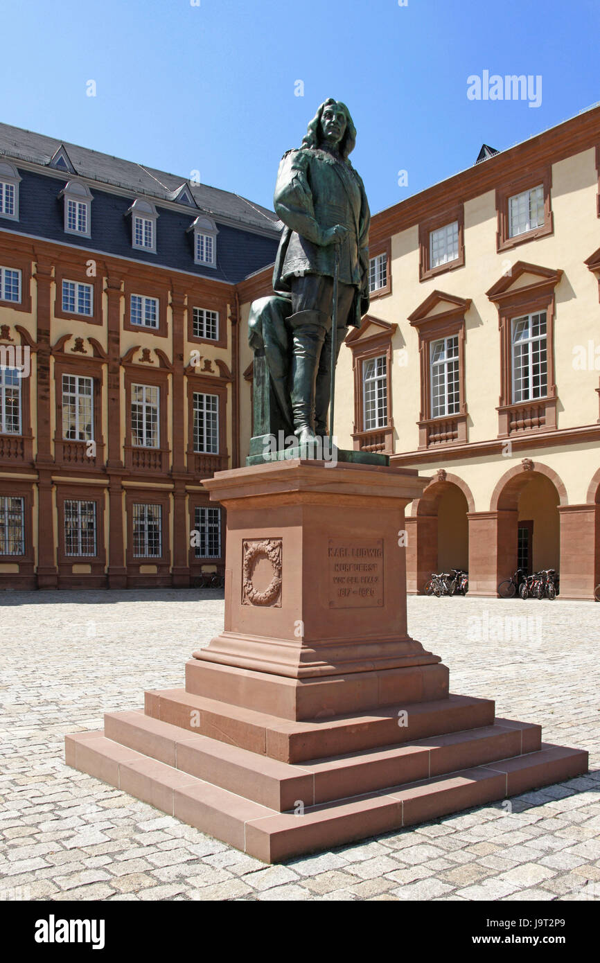 La germania,Baden-Wurttemberg,Mannheim,residence bloccare,monumento Karl Ludwig,bloccare,cortile interno,corte,monumento,socket,presa in pietra,statua,elettore,raccoglimento,in 1616-1680,turismo,luogo di interesse,nessuno, Foto Stock