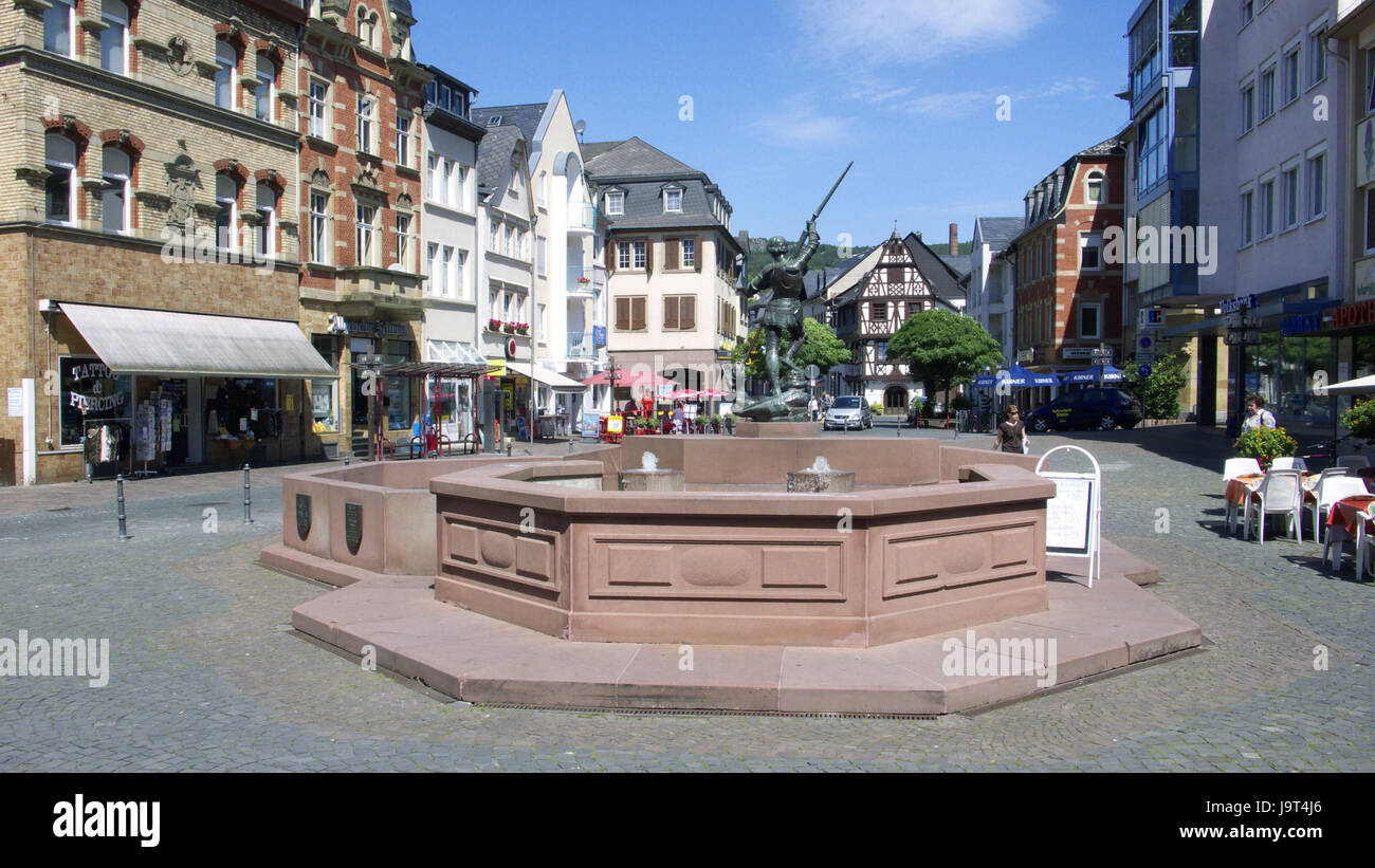 La germania,Renania-Palatinato,Hunsrück,Kirn,case della città,marketplace,Saint Georg bene, Foto Stock