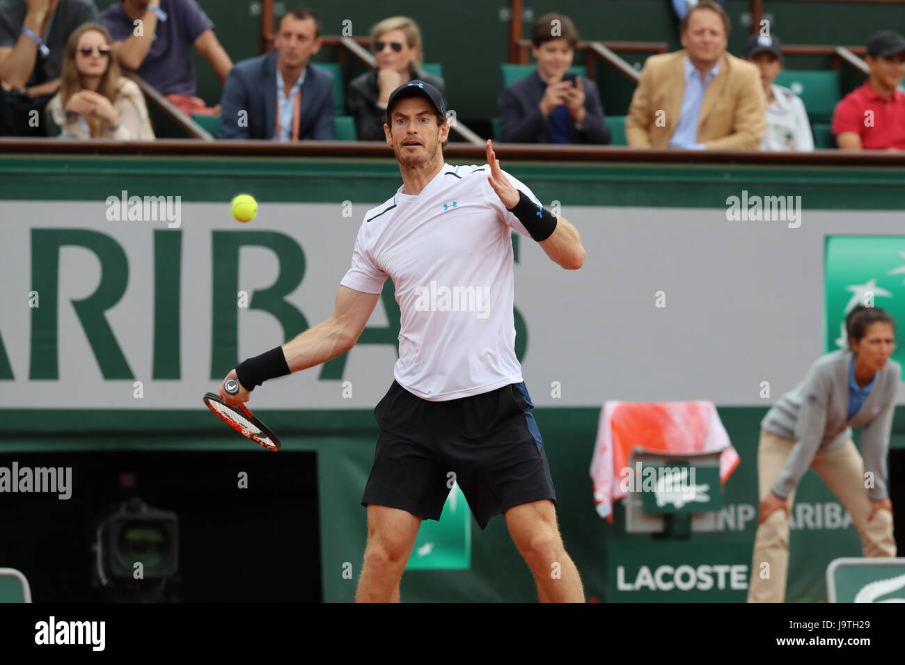 Parigi, Francia. 03 Giugno, 2017. Scottish giocatore di tennis Andy Murray è in azione durante la sua partita nel terzo round della ATP Open di Francia del Roland Garros vs Argentina di giocatore di tennis Juan Martin Del Potro giu 3, 2017 a Parigi, Francia. - Credit: Yan Lerval/Alamy Live News Foto Stock