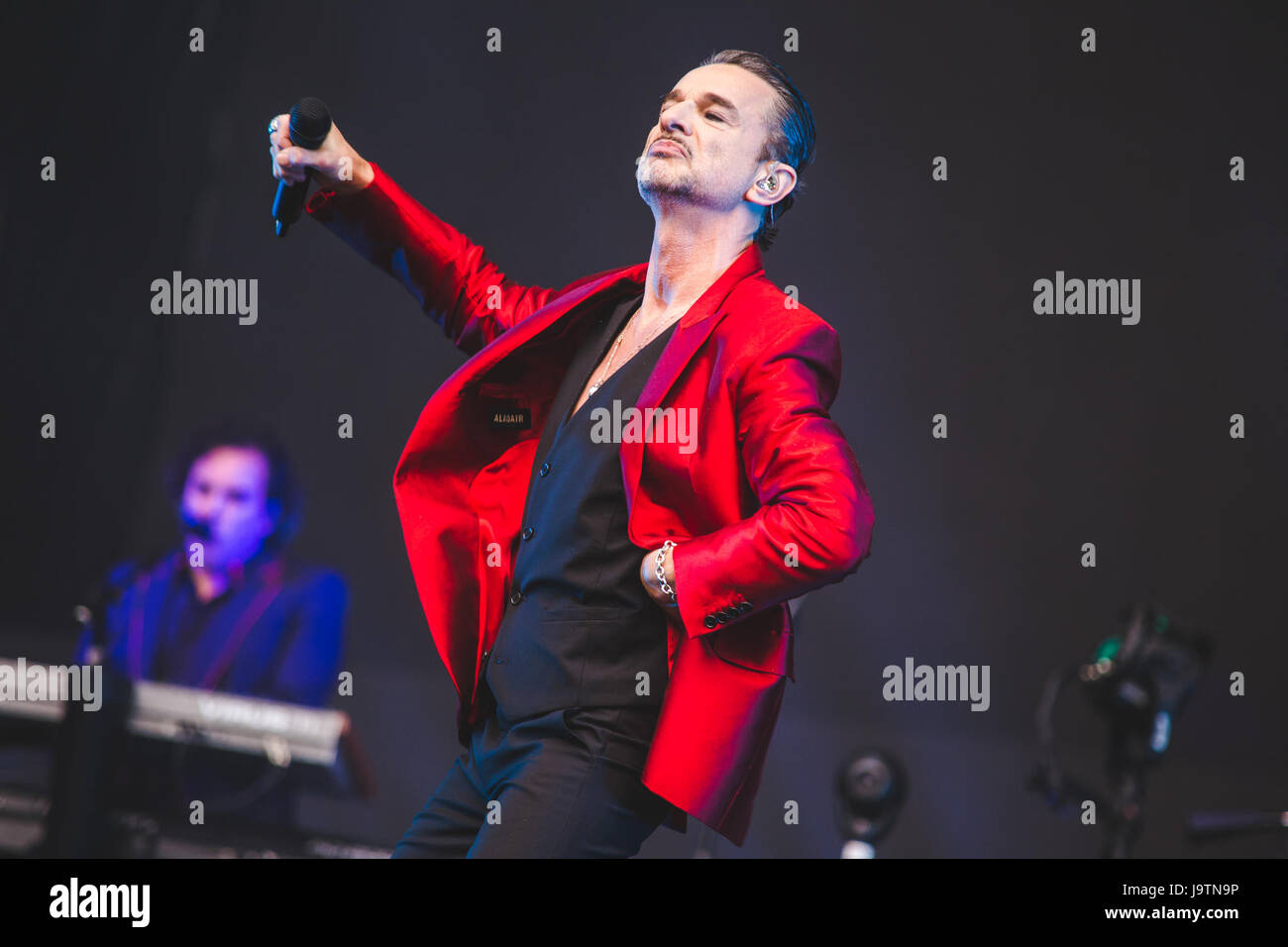 Londra, Regno Unito. Il 3 giugno, 2017. Dave Gahan, Martin Gore e Andy Fletcher del British elctronic Band Depeche Mode, eseguire presso il London Stadium sul solo UK Data di loro 2017 "acquavite" tour globale di credito: Myles Wright/ZUMA filo/Alamy Live News Foto Stock