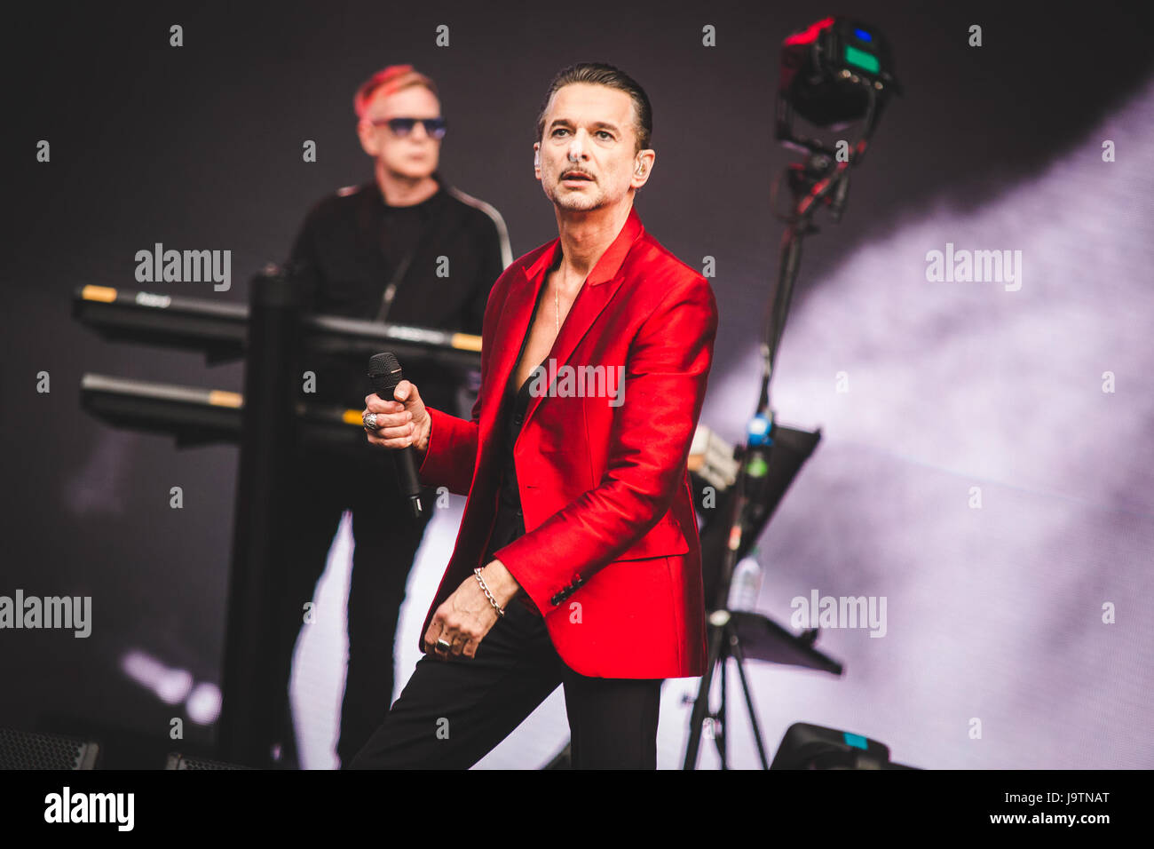 Londra, Regno Unito. Il 3 giugno, 2017. Dave Gahan, Martin Gore e Andy Fletcher del British elctronic Band Depeche Mode, eseguire presso il London Stadium sul solo UK Data di loro 2017 "acquavite" tour globale di credito: Myles Wright/ZUMA filo/Alamy Live News Foto Stock