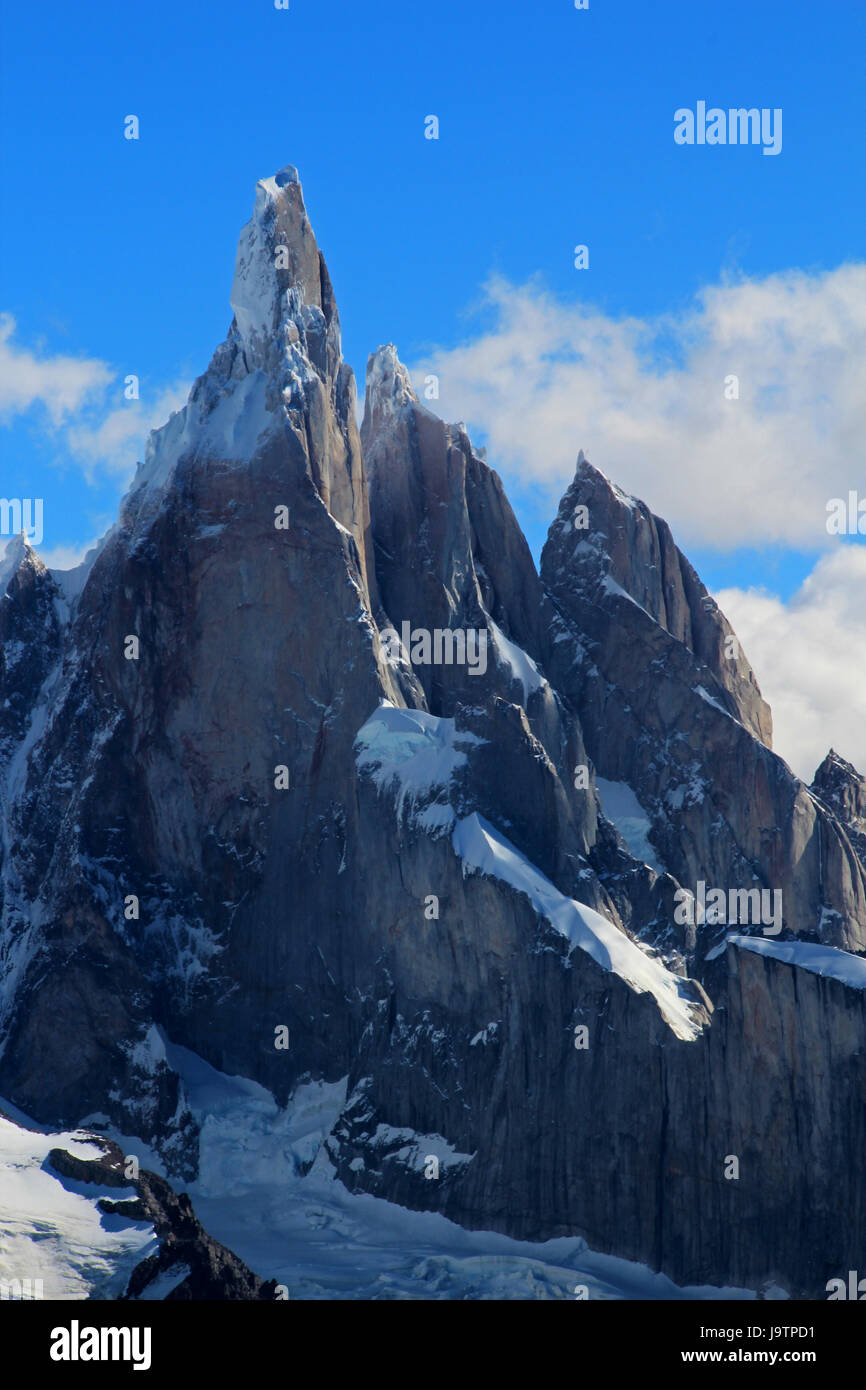 Cerro Torre mountain. Parco nazionale Los Glaciares, Argentina Foto Stock Cerro Torre mountain. Parco nazionale Los Glaciares, Argentina Foto Stock