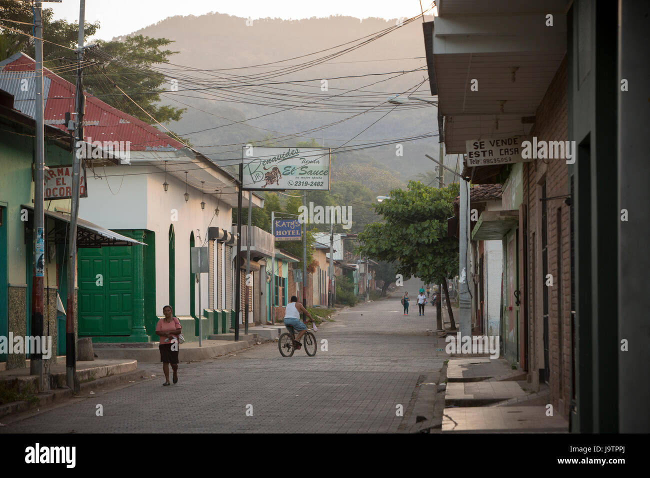 Le strade della città di El Sauce, Nicaragua. Foto Stock