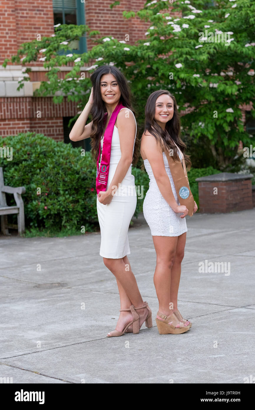 University of Oregon collegio femminile Grad Foto Stock