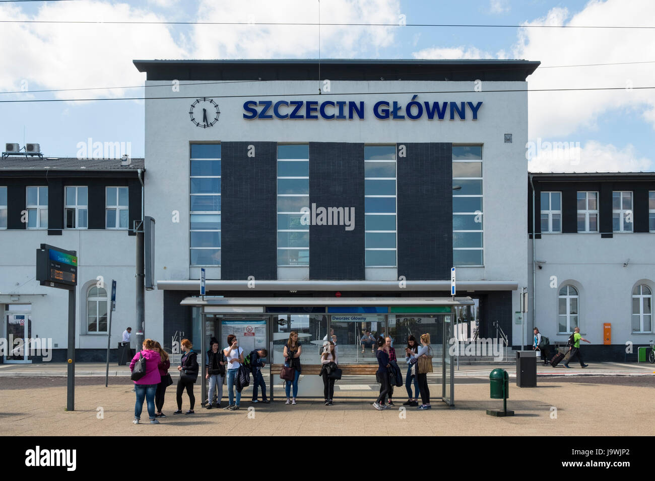 Esterno di Szczecin Główny stazione ferroviaria in Polonia Foto Stock