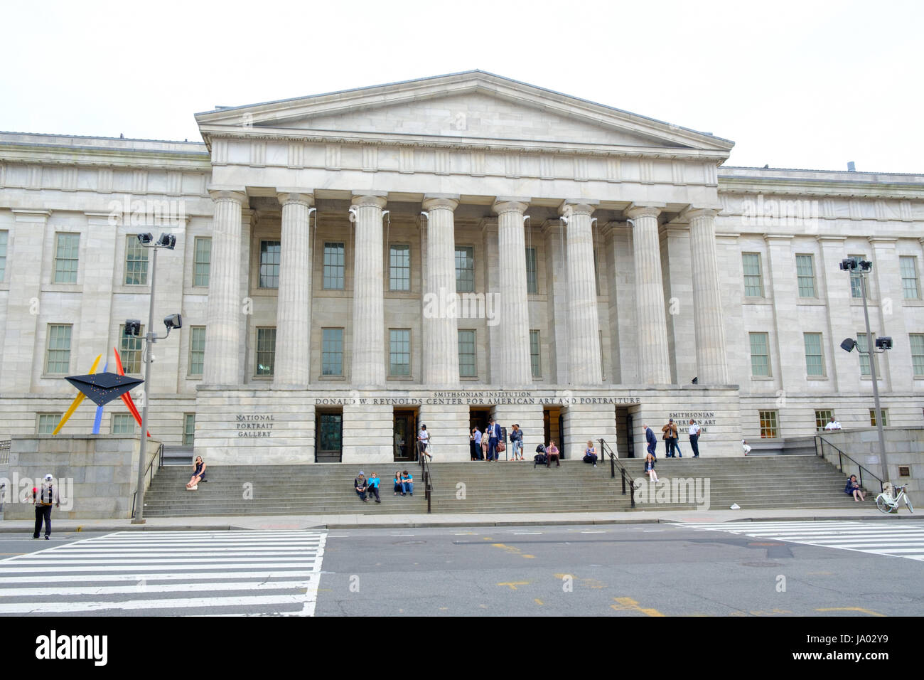 Lo Smithsonian American Art Museum e il National Portrait Gallery, parte di Donald W. Reynolds Center di Washington D.C., USA Foto Stock
