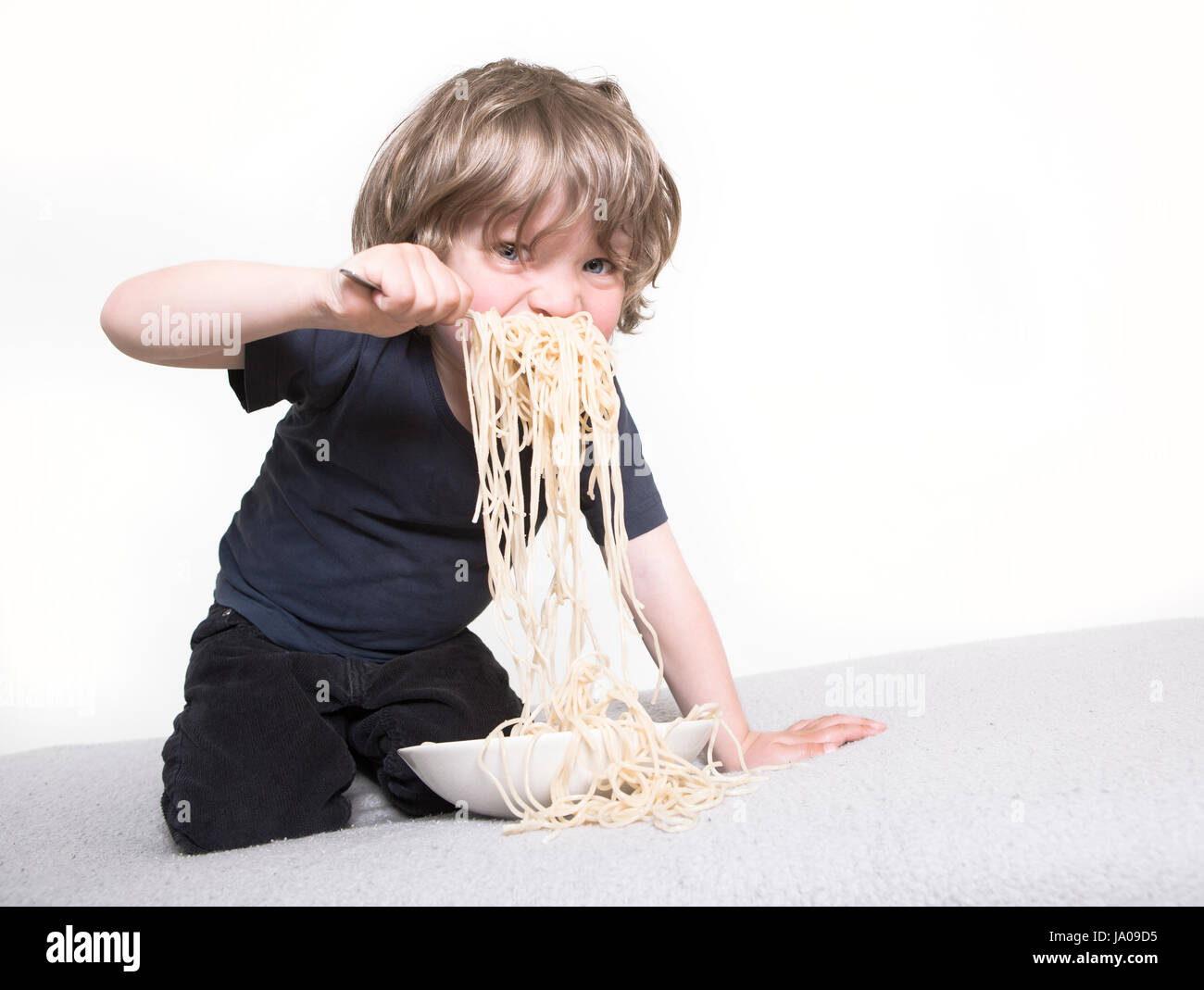 Bambino entusiasti di pasta Foto Stock