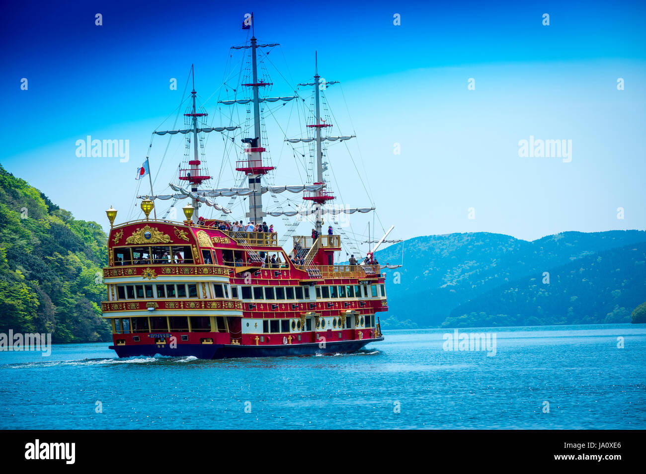 La barca turistica sul Lago Ashi, Hakone, Giappone Foto Stock