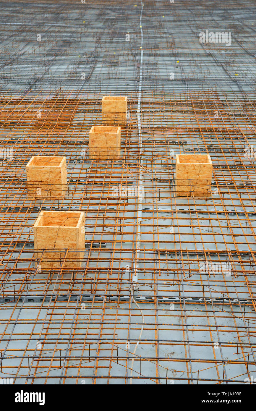 Cemento, pavimenti, pavimento, sito in costruzione, acciaio, materiale da costruzione, edificio Foto Stock
