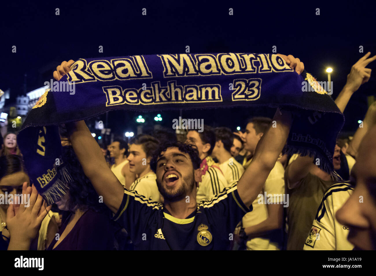 Madrid, Spagna. Il 3 giugno, 2017. Real Madrid tifosi celebra il 12 Champions League titolo di Madrid in Spagna. Credito: Marcos del Mazo/Alamy Live News Foto Stock
