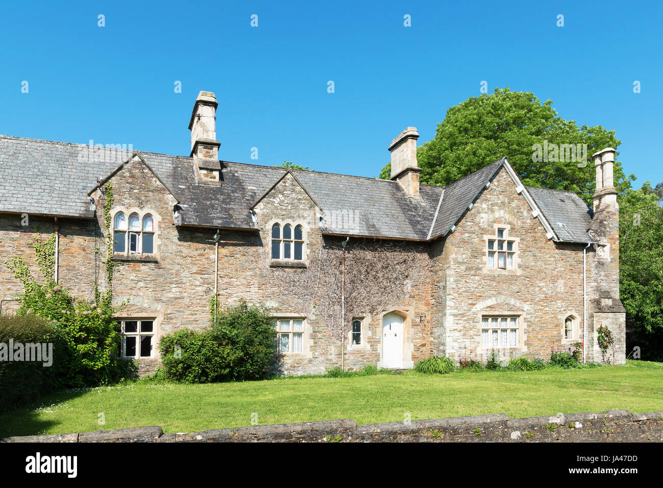Il vecchio schoolhouse ora trasformata in abitazioni del villaggio di st.tedeschi, Cornwall, Inghilterra, Regno Unito Foto Stock