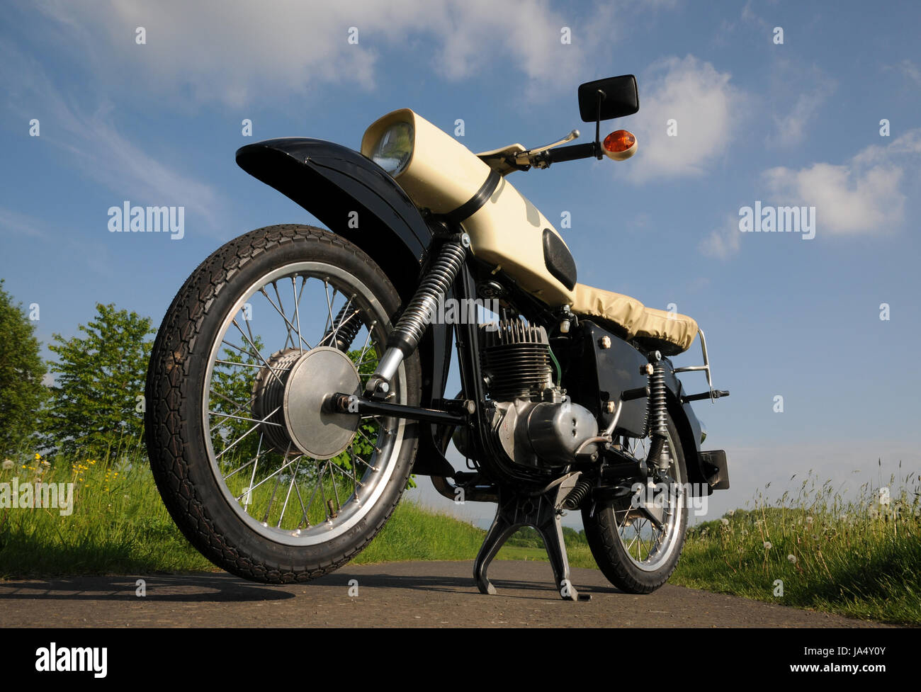 Motocicletta, scooter, gdr, esso, ruota, motore, trasmissione, motore, ruote, molla, Foto Stock