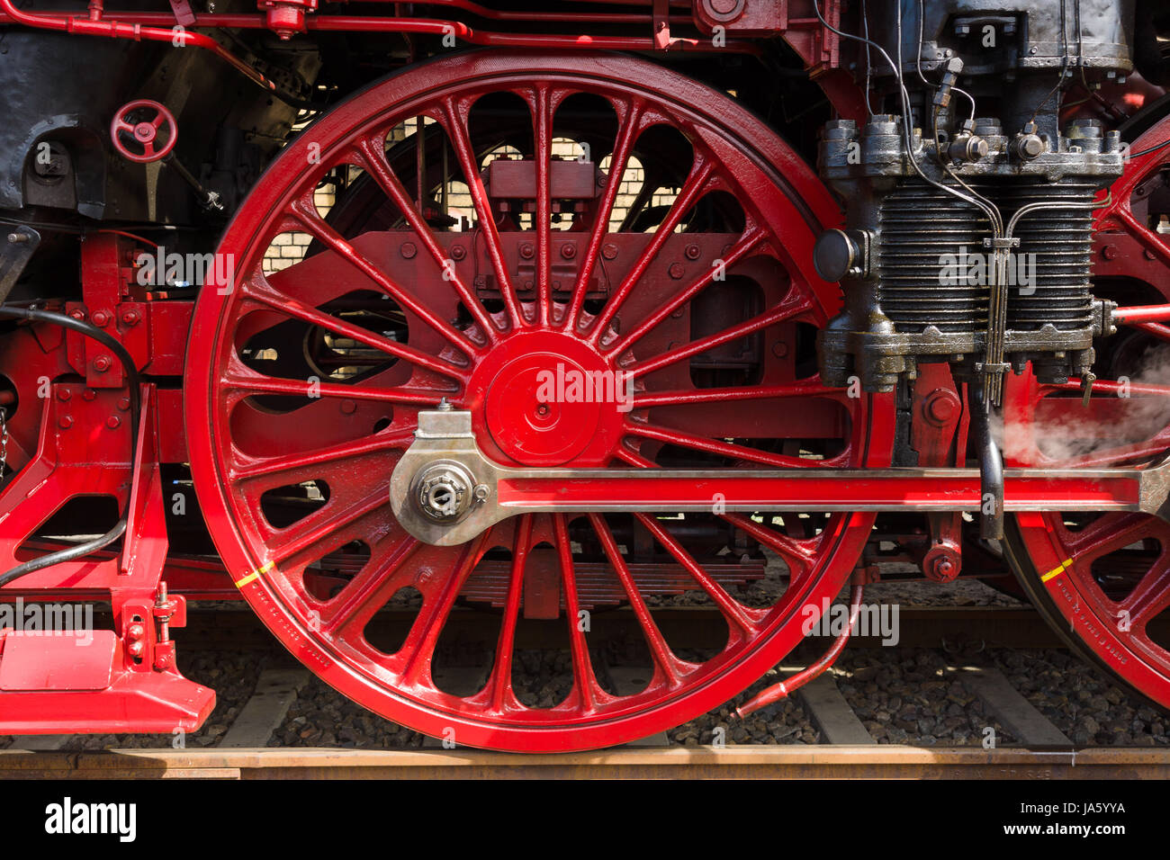 Stazione ferroviaria, locomotiva, treno, motore, materiale rotabile, veicolo, mezzi di Foto Stock