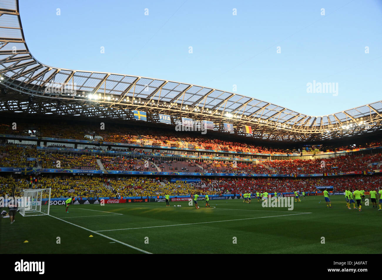 Nizza, Francia - 22 giugno 2016: vista panoramica di Allianz Riviera Stade de Nice stadium durante UEFA EURO 2016 gioco v Svezia Belgio Foto Stock