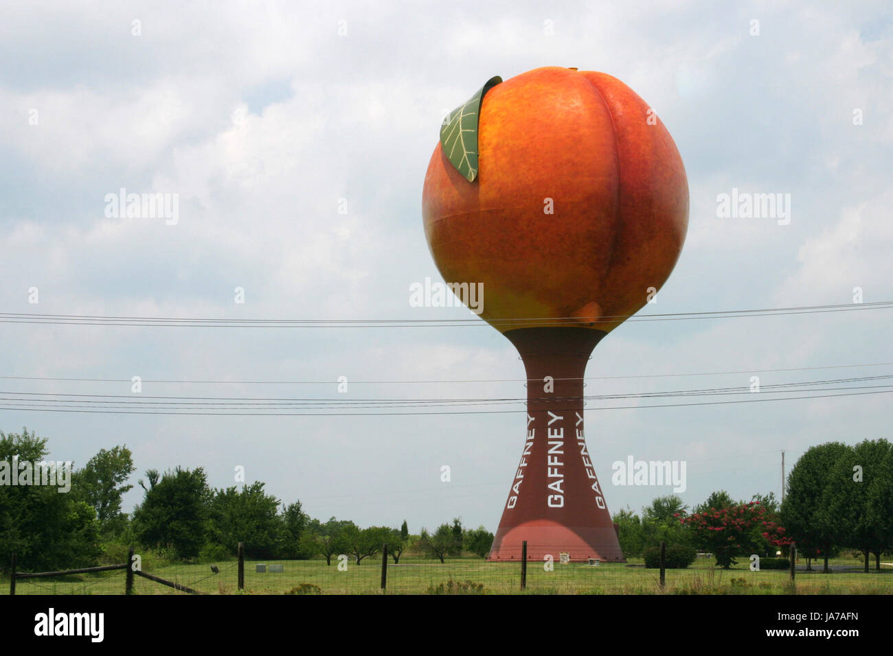 Il Peachoid vicino a Gaffney, SC Foto Stock