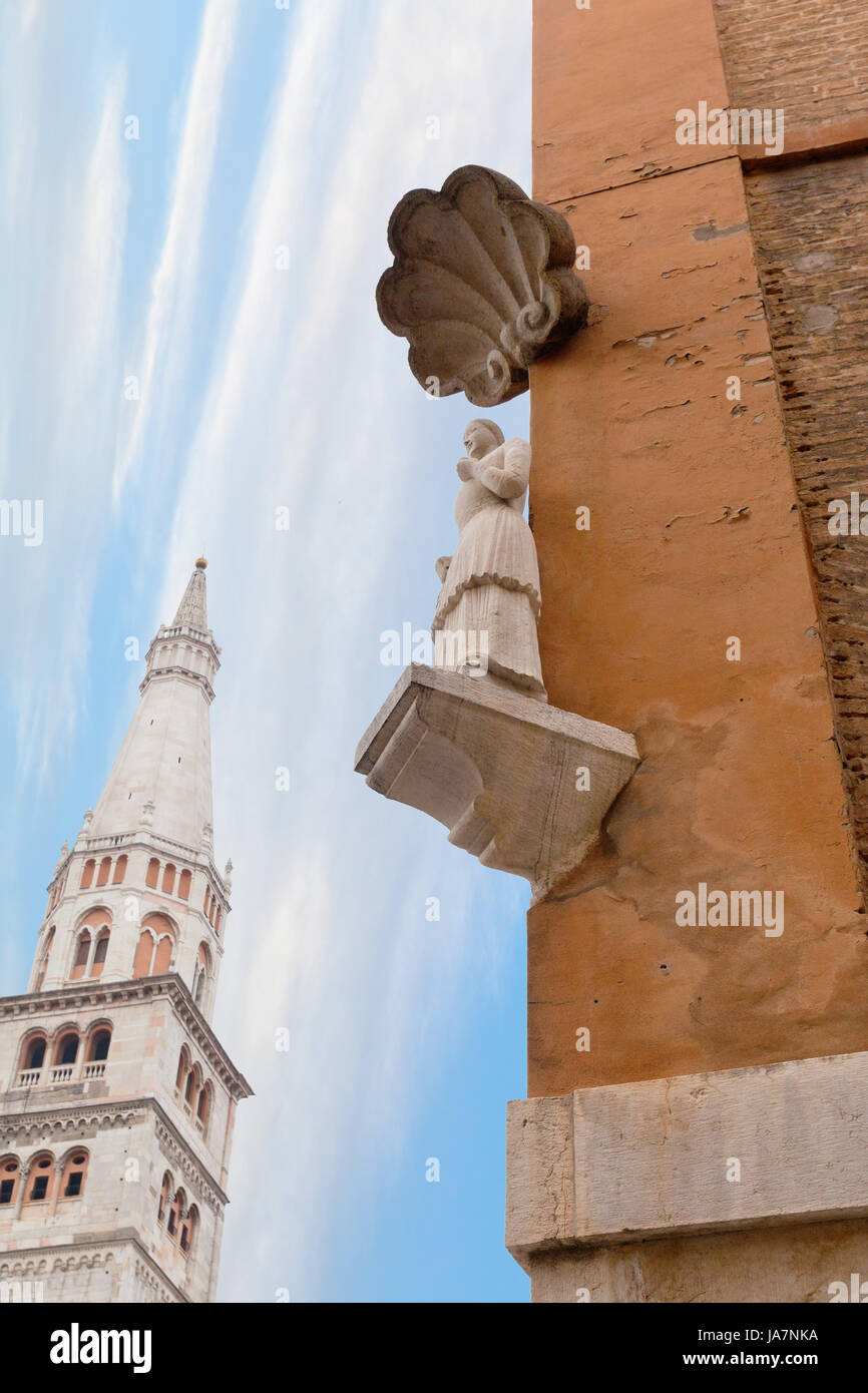 Blu, tower, città, arte, statua, cloud, la scultura, la Town Hall Square, Foto Stock