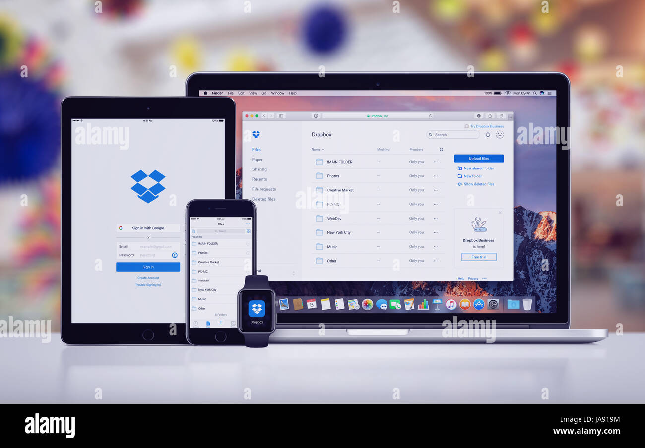 Dropbox su Apple iPhone 7 iPad Apple Pro guardare e Macbook Pro Foto Stock