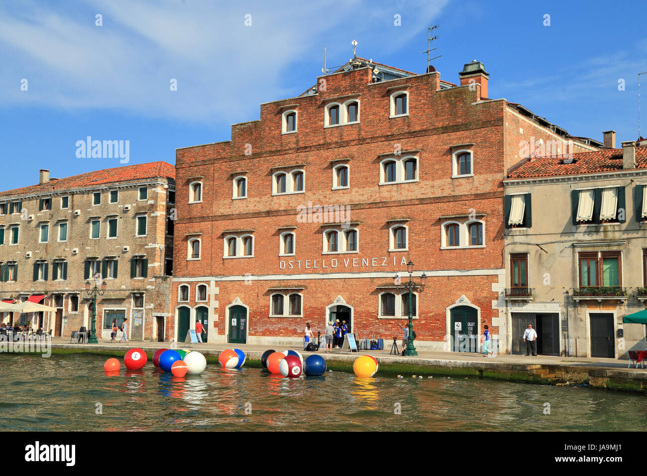 Ostello di Venezia (Ostello della gioventù). Piscina di fiume da Otto Vincze alla Biennale di Venezia 2017. Foto Stock