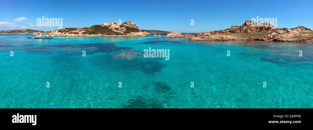 Arcipelago della Maddalena - un gruppo di isole nello Stretto di Bonifacio tra la Corsica (Francia) e a nord-est della Sardegna (Italia). Esso è costituito da Foto Stock