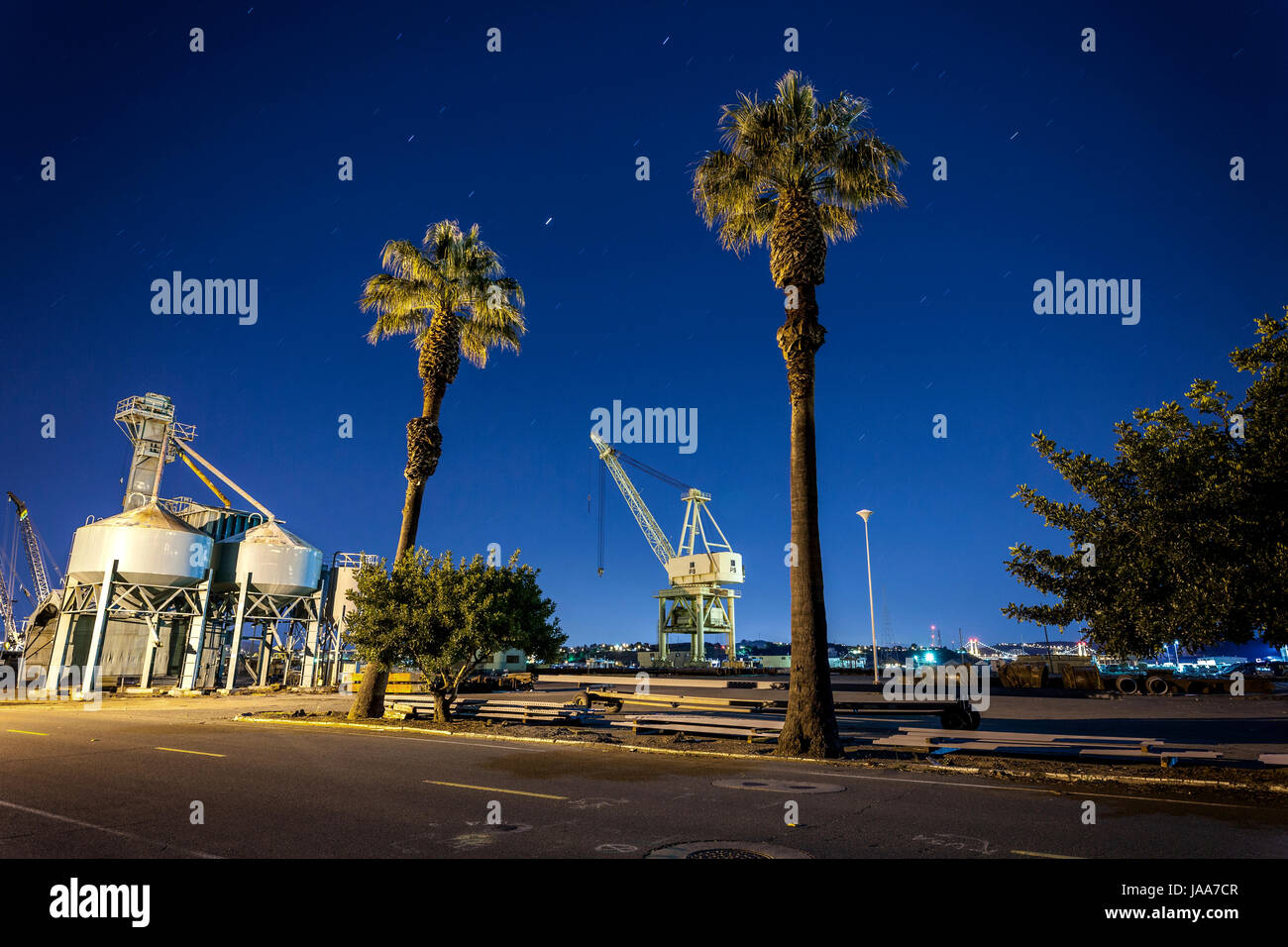 Mare isola il lato nord dove la maggior parte dei moderni delle riparazioni navali si verificano. Mare isola si trova in Vallejo, California. Foto Stock