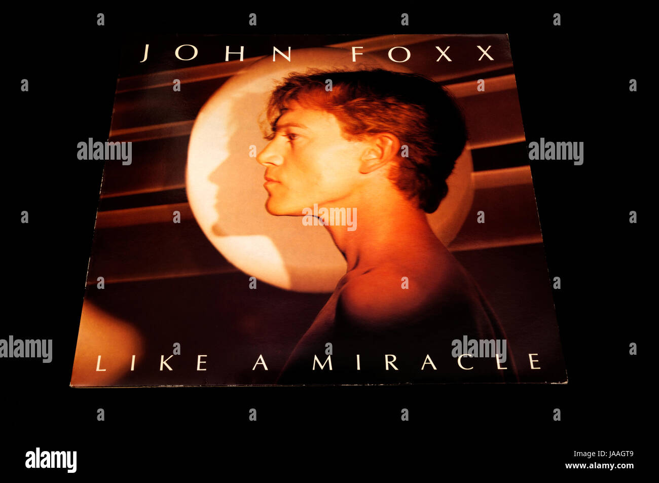 John Foxx come un miracolo 12pollici singolo in vinile Foto Stock
