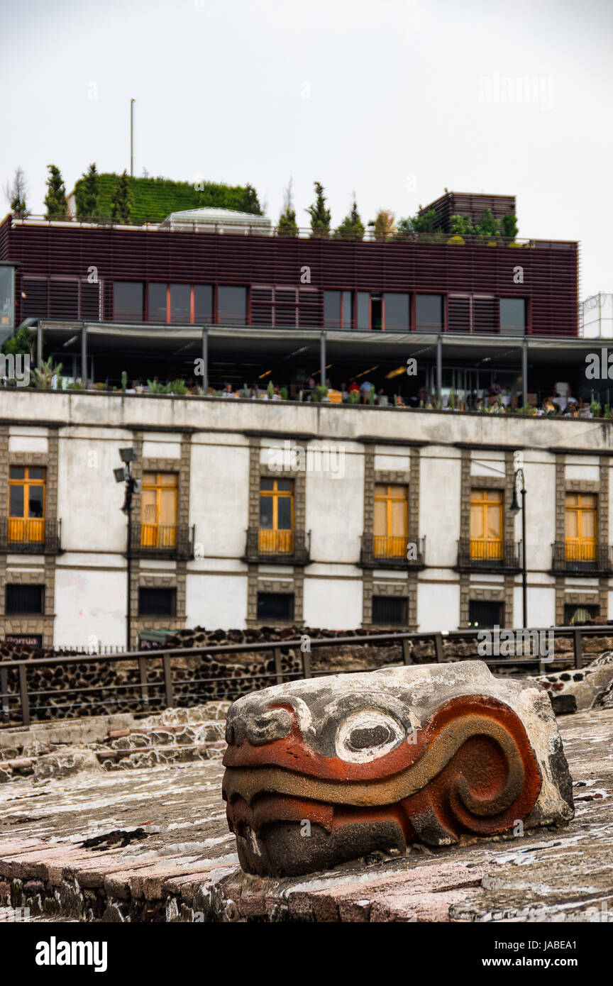 Le rovine Azteche del Templo Mayor, un sito Patrimonio Mondiale dell'UNESCO, a Città del Messico Foto Stock