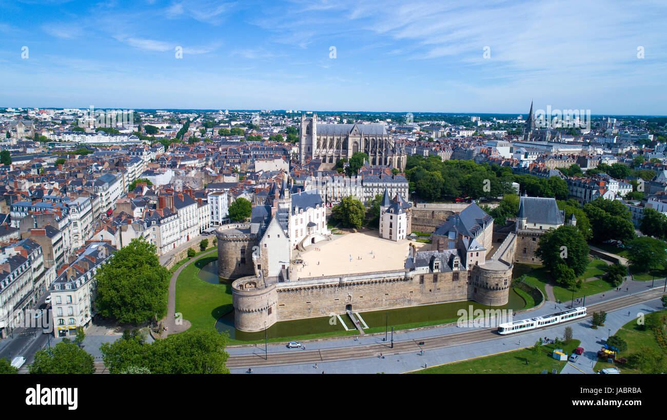 Fotografia aerea della città di Nantes castello "Le Château des Ducs de Bretagne', Loire Atlantique, Francia Foto Stock