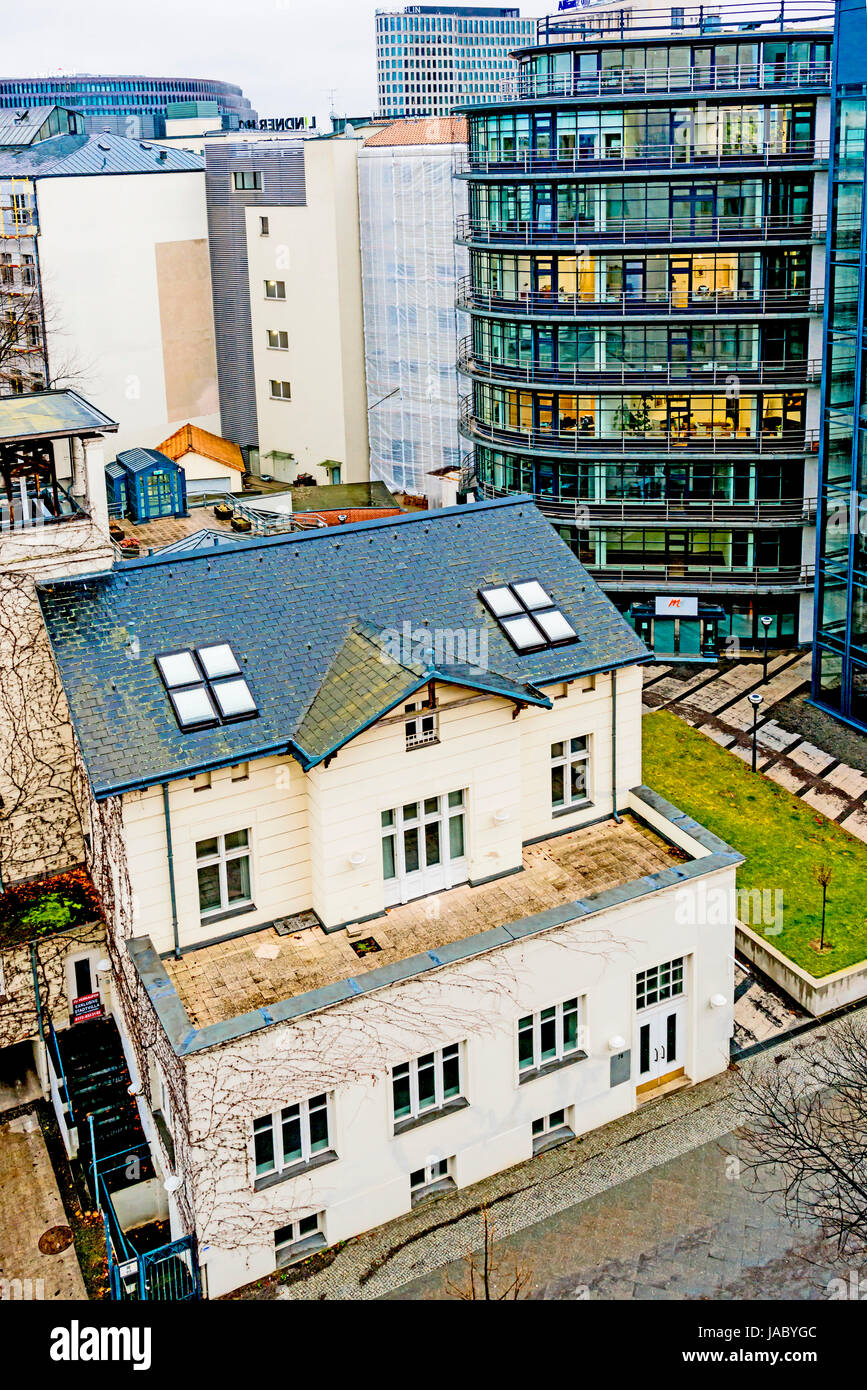 Alt - neu Architektur in Berlino; vecchio - Nuova architettura a Berlino Foto Stock