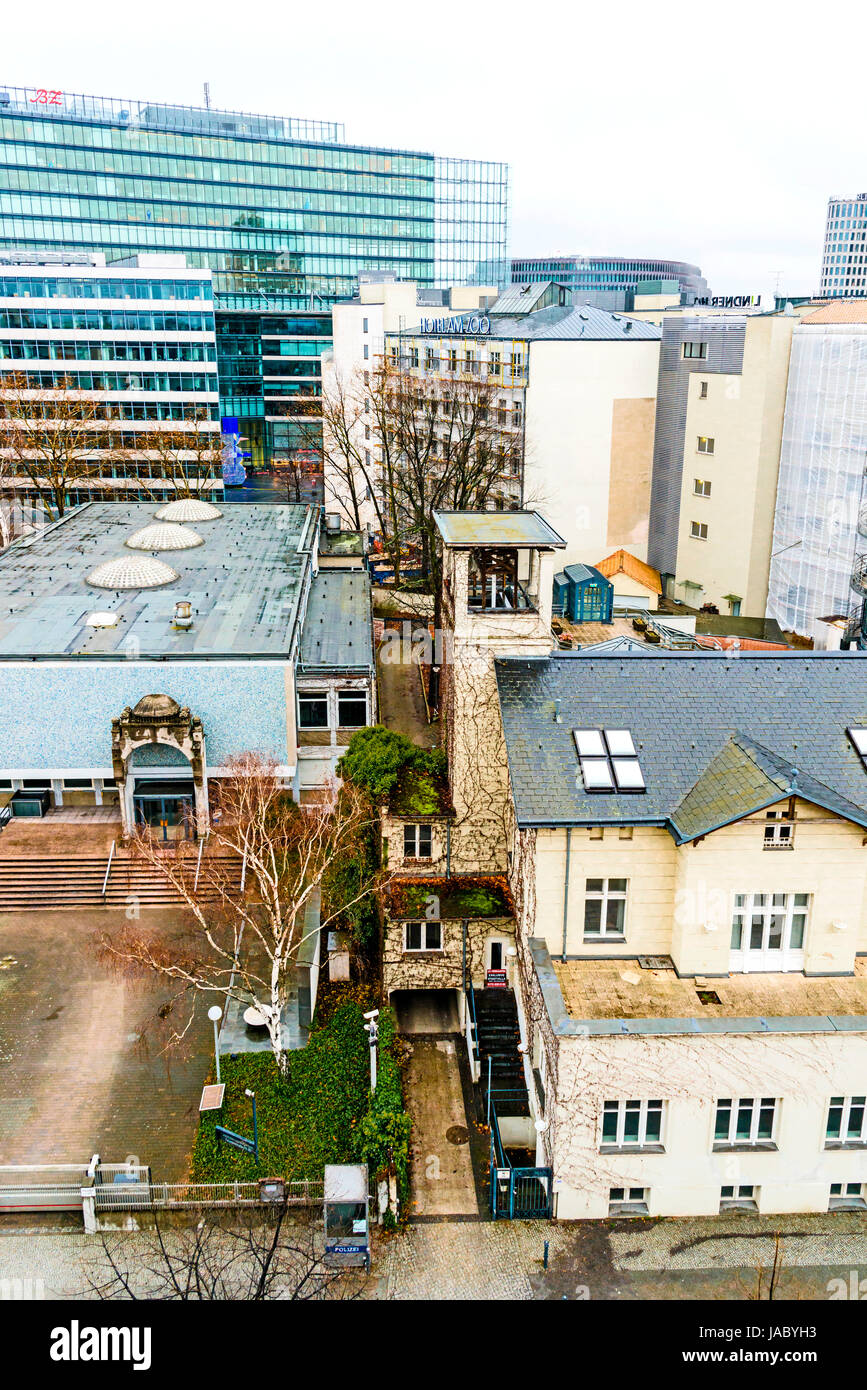 Alt - neu Architektur in Berlino; vecchio - Nuova architettura a Berlino Foto Stock