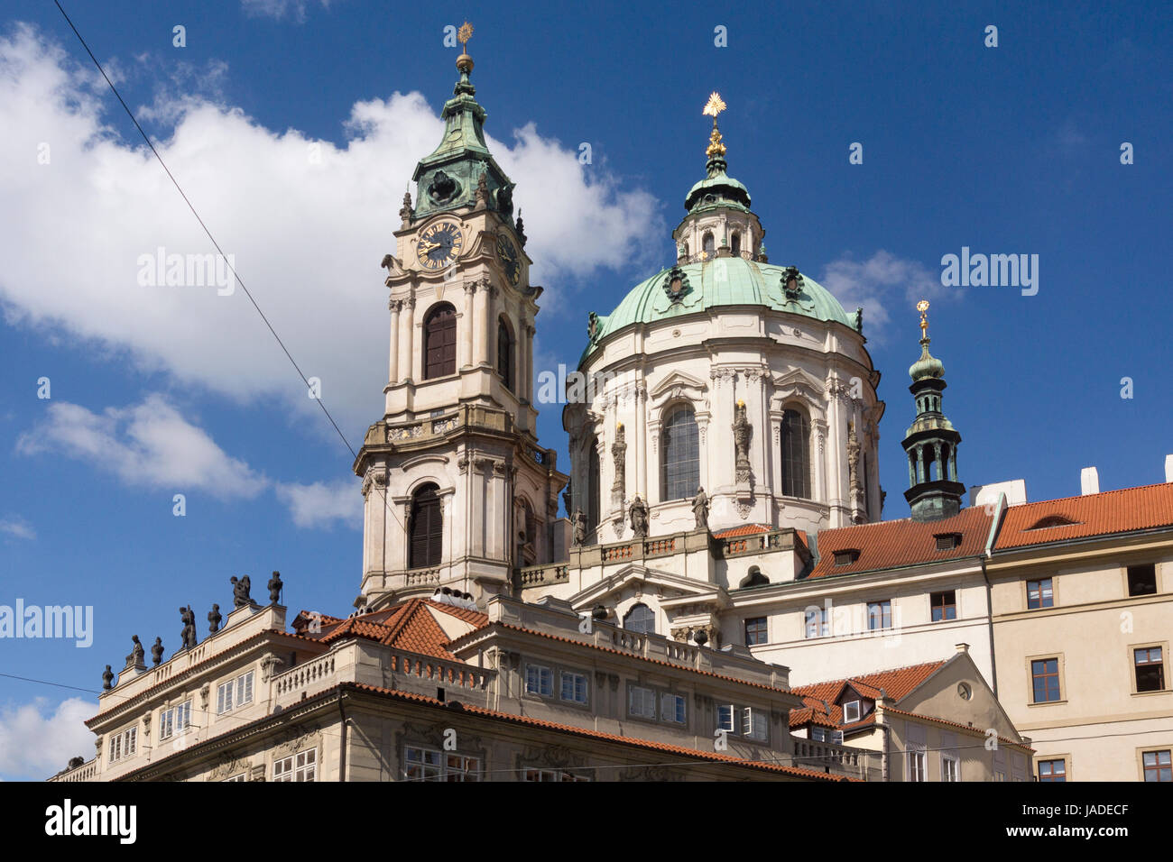 Il Barocco straordinaria la chiesa di San Nicola in Malá Strana quartiere di Praga Foto Stock