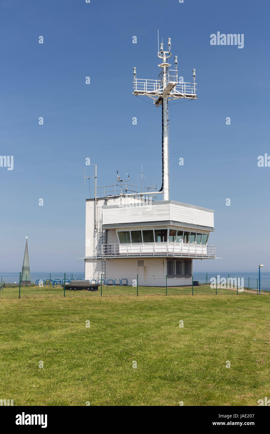 Edificio utilizzato per le comunicazioni marine a Helgoland Isola, Germania Foto Stock