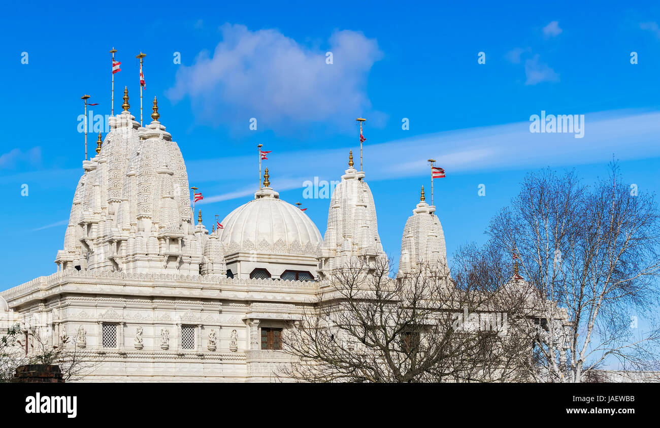 Bellissimo tempio indù BAPS Shri Swaminarayan Mandir in Londra, Regno Unito Foto Stock