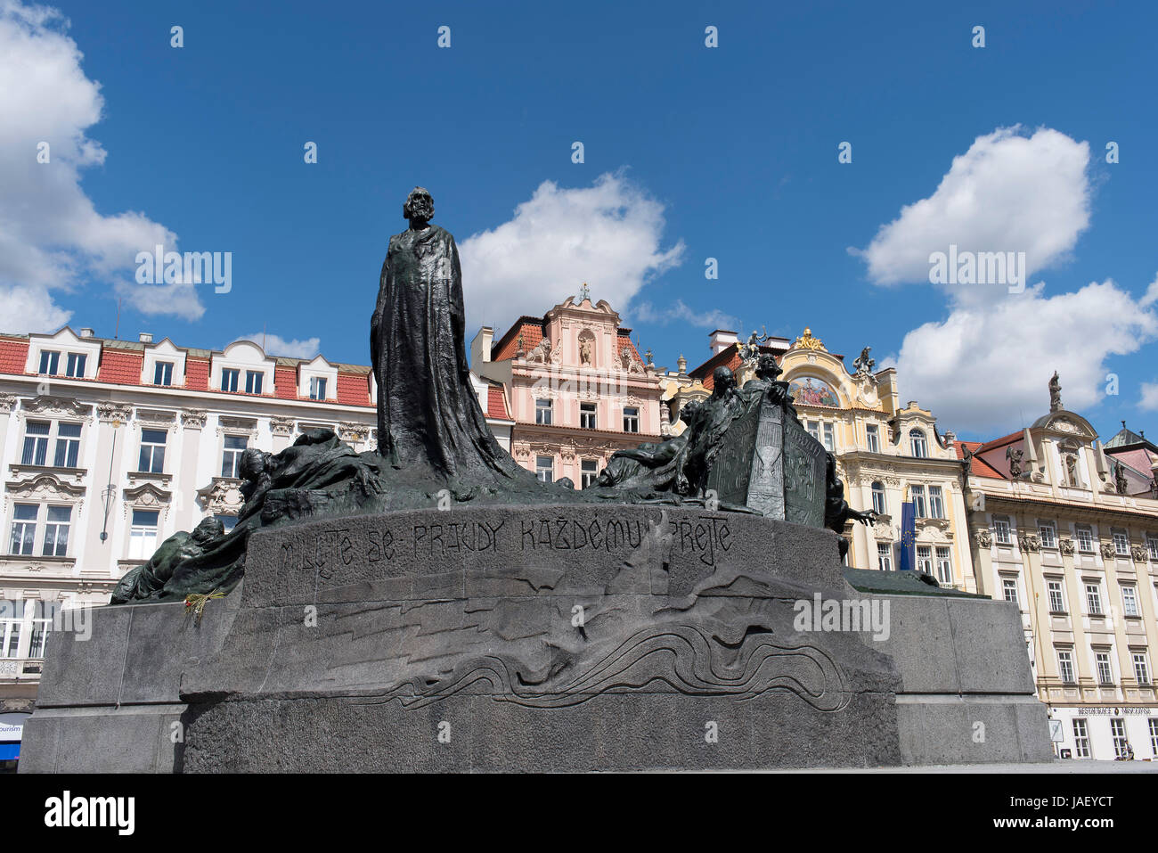 Jan Hus monumento, Staromestske Namesti, Città Vecchia, Praga, Repubblica Ceca. Foto Stock
