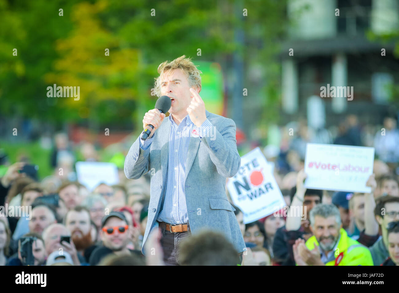 Birmingham REGNO UNITO martedì 6 giugno 2014. Attore comico e Steve Coogan risolve un rally a sostegno del partito laburista. Credito: Pietro Lopeman/Alamy Live News Foto Stock