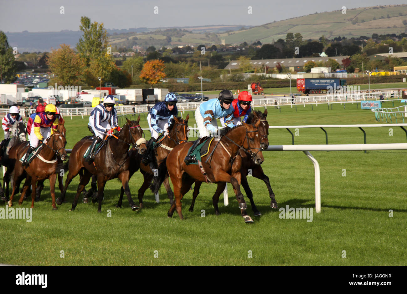 Piloti in una gara a Cheltenham Foto Stock