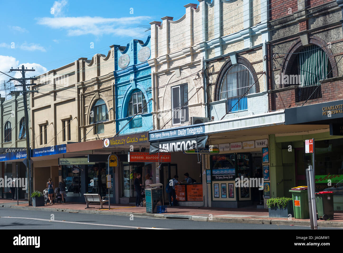 Gli edifici colorati su Bronte rd, Charing Cross, Waverley, Sydney, Australia. Foto Stock